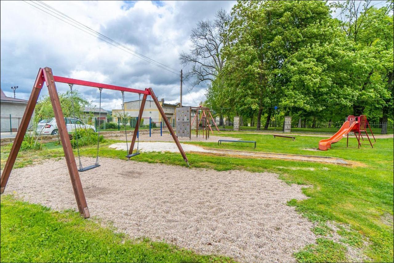 Apartmany Monastery Suites Zirec Dvur Kralove nad Labem Exterior photo
